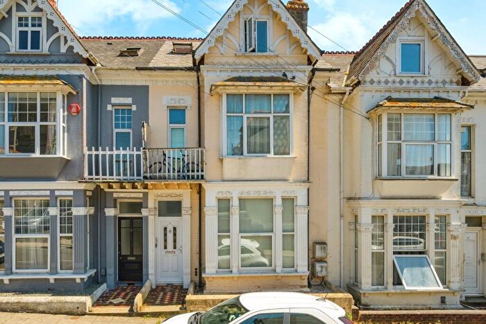 1 Bedroom Flat To Rent In Bedford Park, PL4