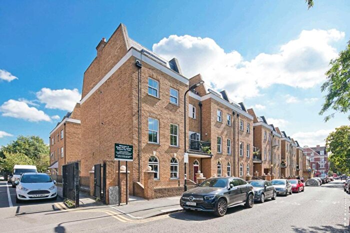 2 Bedroom Apartment To Rent In Clapton Square, Clapton, E5