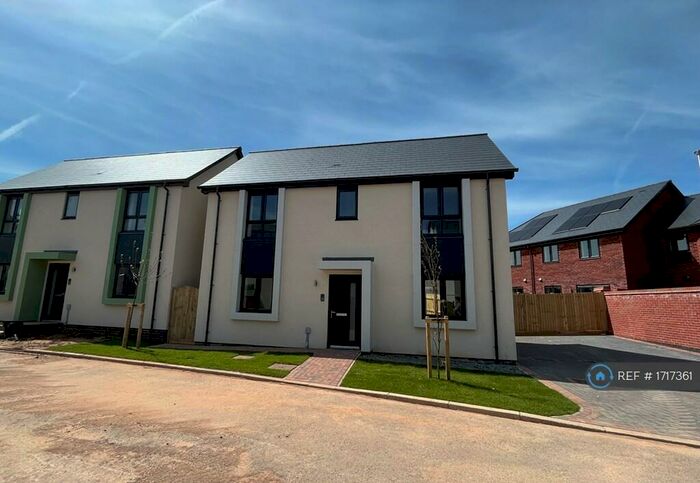 3 Bedroom Detached House To Rent In Bayley Place, Exeter, EX1