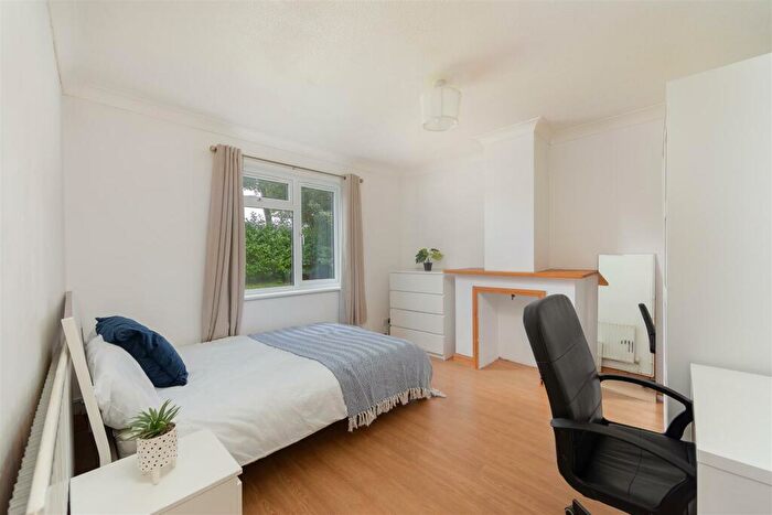 4 Bedroom End Of Terrace House To Rent In Rosewarn Close, Bath, BA2