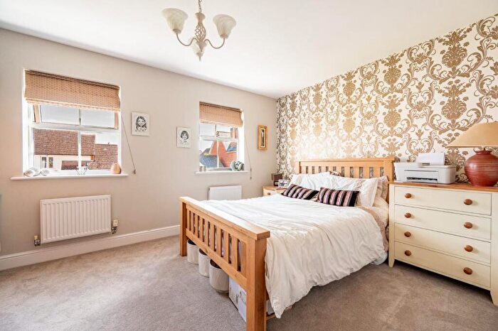 3 Bedroom End Of Terrace House For Sale In Durand Lane, Flitch Green, Dunmow, CM6
