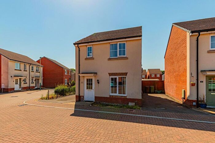 3 Bedroom Detached House For Sale In Llwybr Y Coetir, Caerphilly, CF83