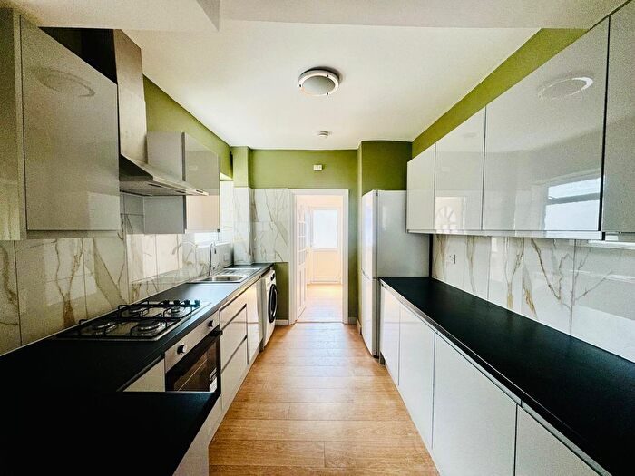 4 Bedroom Semi-Detached House To Rent In St. James Gardens, Wembley, HA0