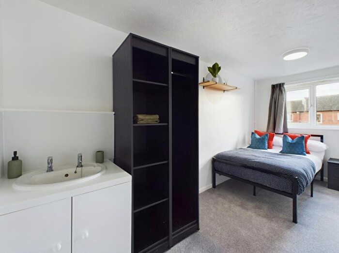 6 Bedroom House To Rent In Sage Road, Leicester, LE2