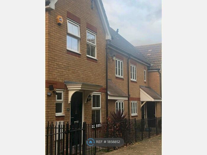 2 Bedroom Terraced House To Rent In Archbishops Crescent, Gillingham, ME7