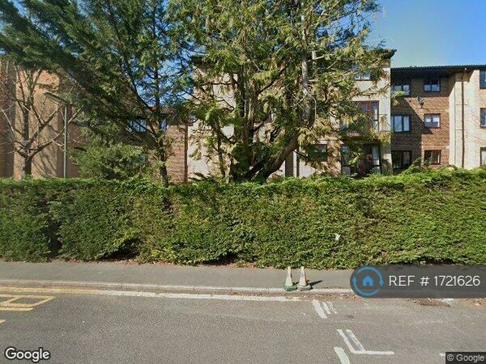 Studio To Rent In The Rowans, Woking, GU22