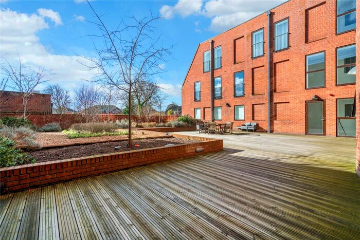 1 Bedroom Apartment For Sale In Regent Place, Sycamore Road, Amersham, Buckinghamshire, HP6