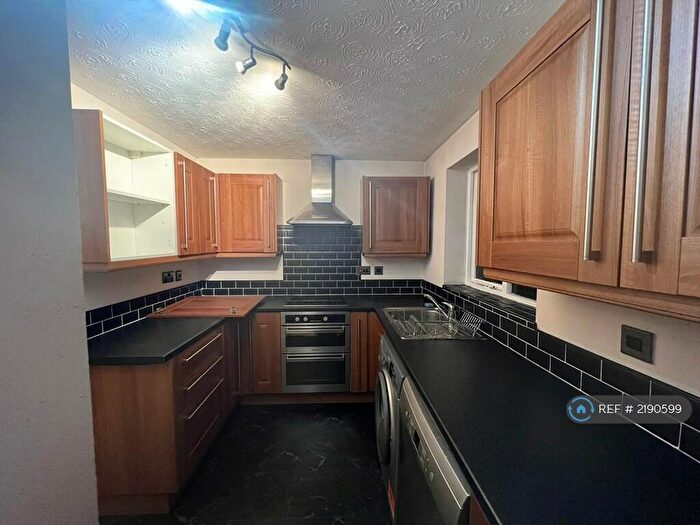 1 Bedroom Flat To Rent In Heberden Court, Purfleet, RM19
