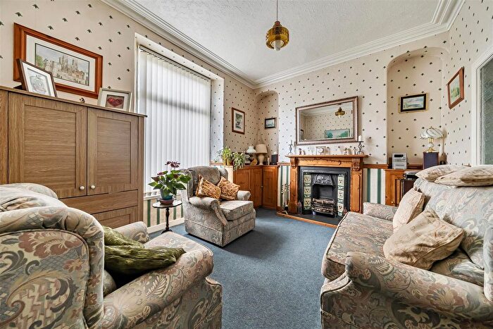 3 Bedroom Terraced House For Sale In Lakefield Place, Llanelli, SA15