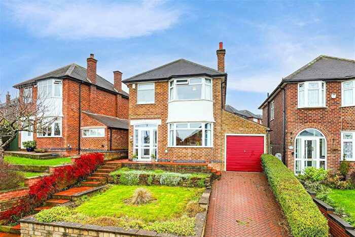 3 Bedroom Detached House For Sale In Stanhome Drive, West Bridgford, Nottinghamshire, NG2