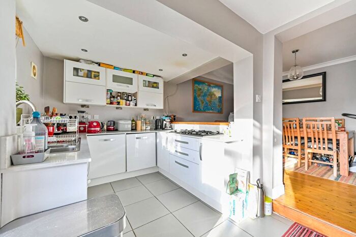 2 Bedroom End Of Terrace House For Sale In Grafton Road, New Malden, KT3