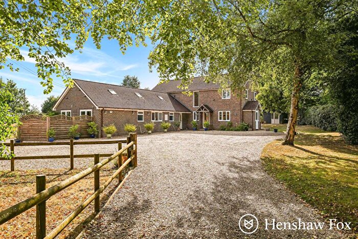 6 Bedroom Detached House For Sale In Winchester Road, Ampfield, Hampshire, SO51