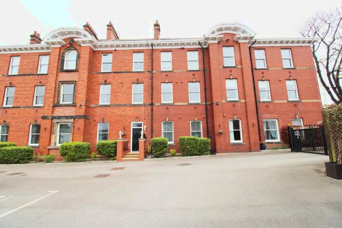 2 Bedroom Apartment To Rent In Ingham House, South Shields, NE33