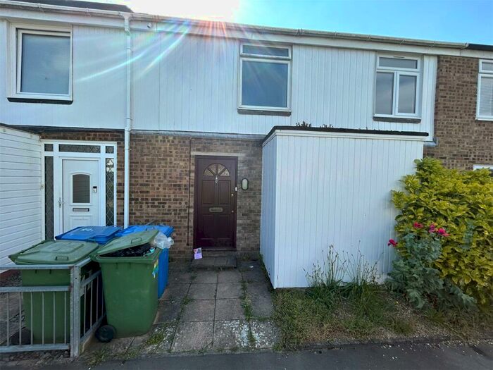 3 Bedroom Terraced House To Rent In Ullswater, Bracknell, Berkshire, RG12