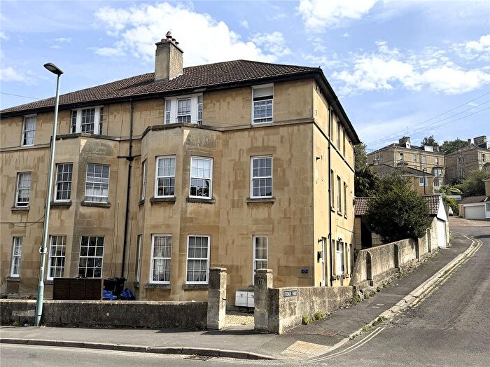 1 Bedroom Flat For Sale In Lower Oldfield Park, Bath, BA2