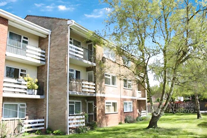 2 Bedroom Apartment To Rent In Jordans Close, Guildford, GU1