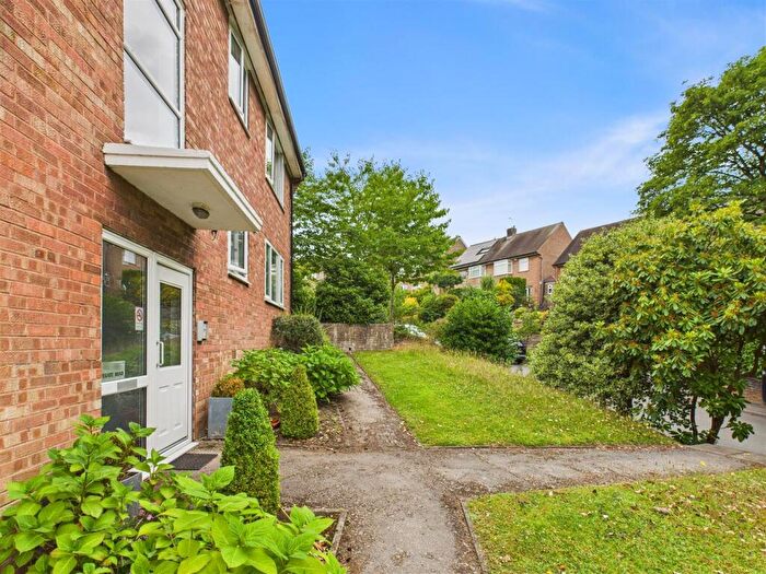 2 Bedroom Apartment For Sale In Ryegate Road, Tapton, Sheffield, S10