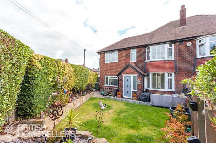 3 Bedroom Semi-detached House For Sale In Woodhouse Lane, East Ardsley, Wakefield, West Yorkshire, WF3