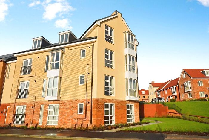 1 Bedroom Flat To Rent In Quay House, Church Path, East Cowes, PO32