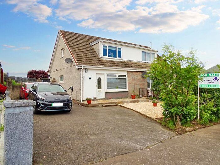 3 Bedroom Semi-Detached House For Sale In The Rowans, Sauchie, FK10