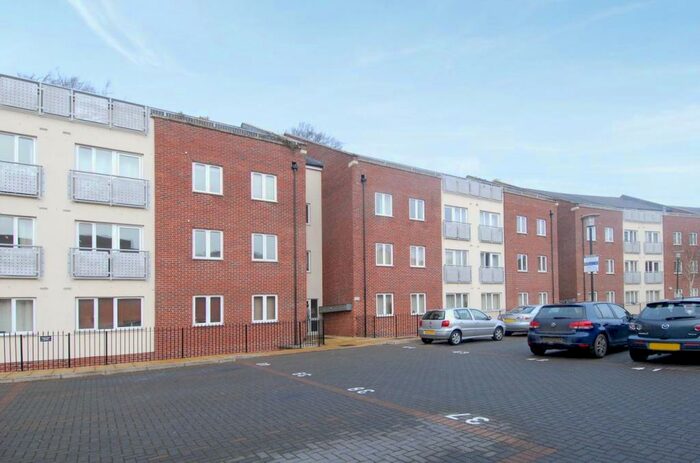 2 Bedroom Apartment To Rent In Beech Road, Headington, OX3