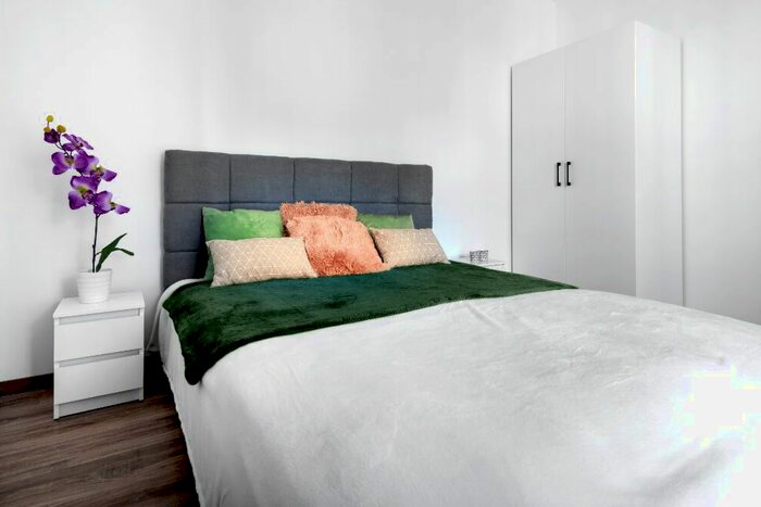 2 Bedroom Flat For Sale In Fully Managed Manchester Buy To Let, Manchester, M1