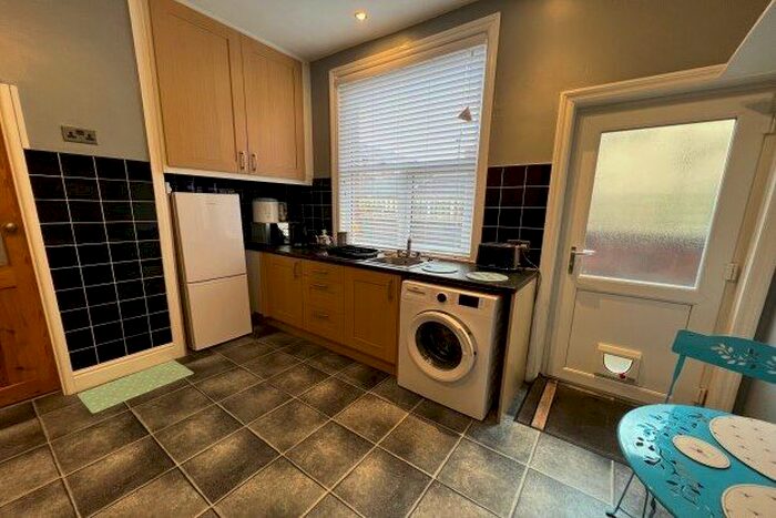 2 Bedroom Property To Rent In Springfield Road, Lytham St. Annes, FY8