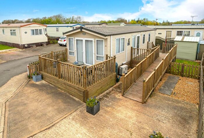 2 Bedroom Caravan For Sale In Cogenhoe, Cogenhoe, NN7