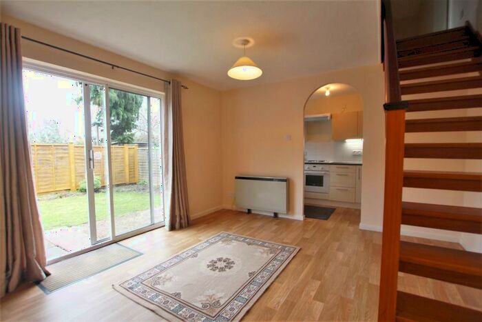 1 Bedroom Terraced House To Rent In Woking, GU22