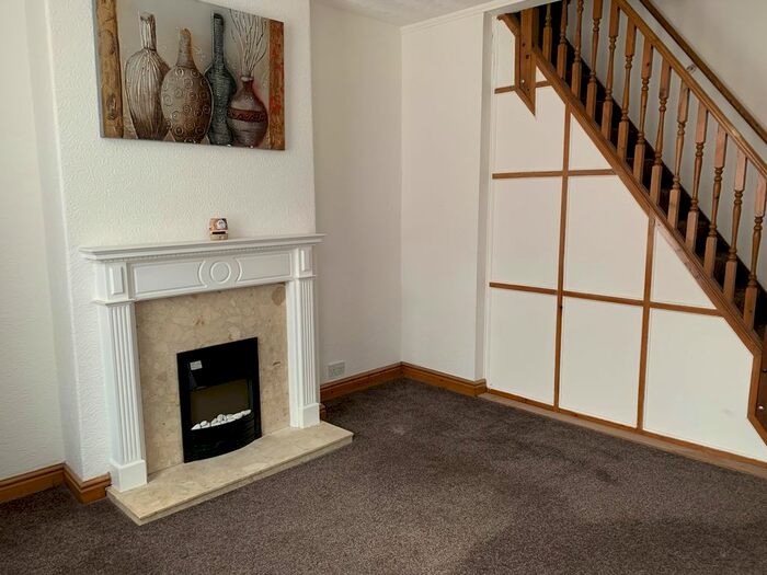2 Bedroom Terraced House To Rent In Shadyside, Hexthorpe, Doncaster, DN4