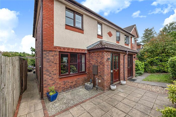 3 Bedroom Semi Detached House For Sale In Percheron Drive, Knaphill, Woking, Surrey, GU21