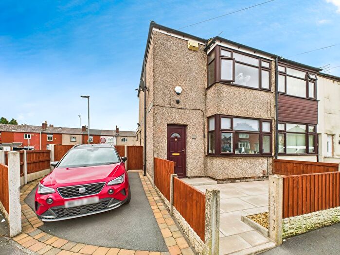 3 Bedroom Terraced House For Sale In East Street, Ashton-In-Makerfield, WN4