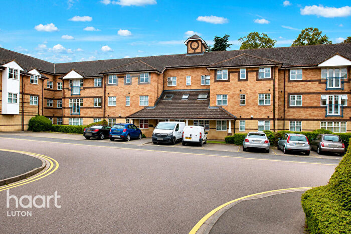 1 Bedroom Apartment For Sale In Earls Meade, Luton, LU2