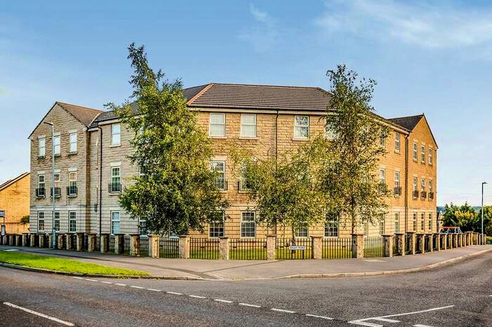 2 Bedroom Apartment To Rent In Oxley Road, Huddersfield, HD2