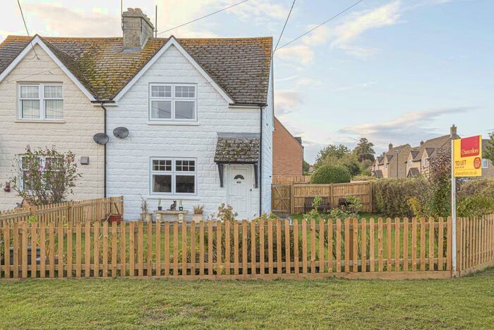 2 Bedroom Semi-Detached House To Rent In Hatherop Road, Fairford, GL7