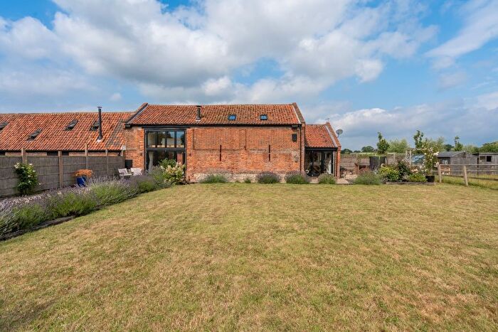 4 Bedroom Barn Conversion For Sale In Brightmere Road, Hickling, Norwich, NR12