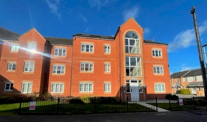 2 Bedroom Flat To Rent In Redhill Park, Hull, HU6