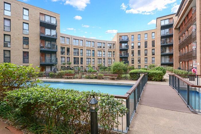 2 Bedroom Apartment For Sale In Maple Quays, Canada Water, SE16