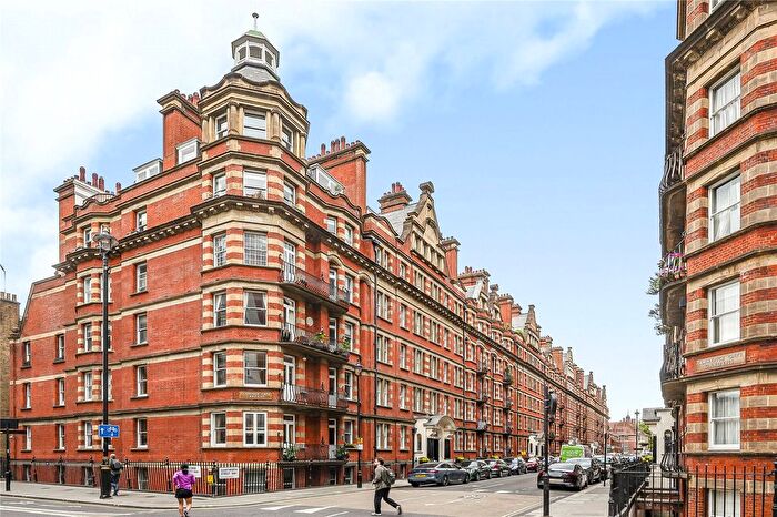 3 Bedroom Flat To Rent In Clarence Gate Gardens, Glentworth Street, London, NW1