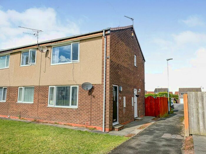 2 Bedroom Flat To Rent In Huntingdon Drive, Cramlington, NE23
