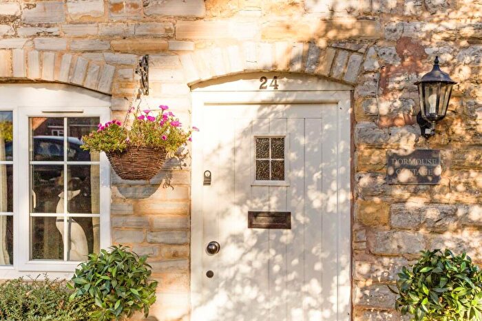 2 Bedroom End Of Terrace House For Sale In Aston Cantlow Road, Wilmcote, Stratford-upon-Avon, CV37