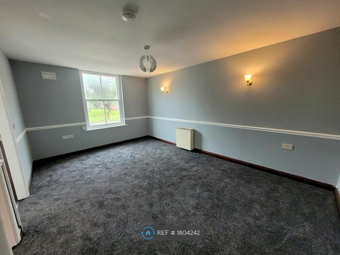 1 Bedroom Flat To Rent In High Street, Crowle, Scunthorpe, DN17