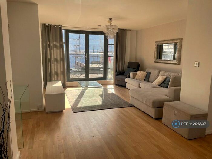 3 Bedroom Penthouse To Rent In Blantyre Street, Manchester, M15