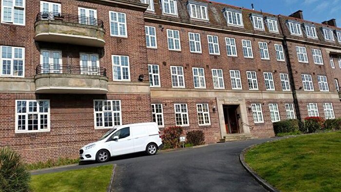 1 Bedroom Flat To Rent In Pitmaston Court West, Moseley, B13