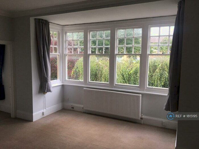 1 Bedroom Flat To Rent In Camborne Road, Sutton, SM2