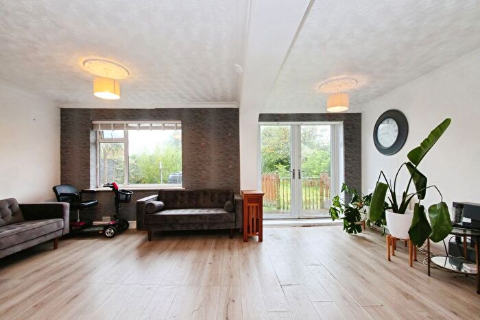 3 Bedroom Semi-Detached Bungalow For Sale In Fern Close, York, YO32