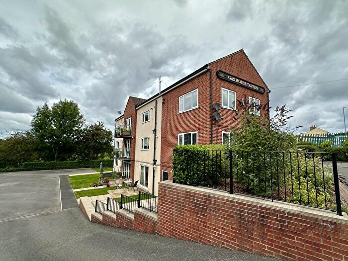 3 Bedroom Apartment To Rent In Whitehall Road, Drighlington, BD11
