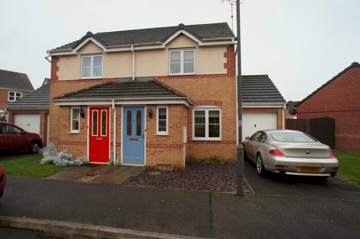 2 Bedroom Semi-Detached House To Rent In Churnet Road, Hilton, DE65