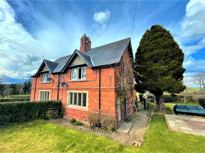 3 Bedroom Semi-Detached House To Rent In Tyn Y Bryn Cottages, Tregynon, Newtown, Powys, SY16