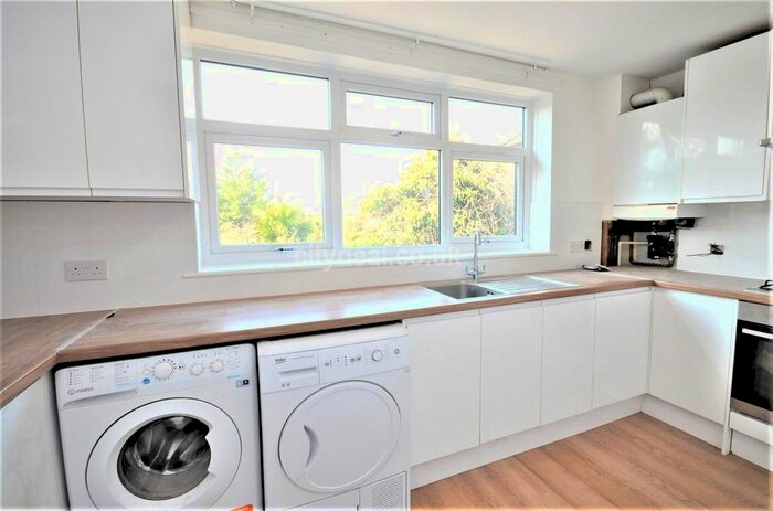 4 Bedroom Semi-Detached House To Rent In Cumberland Road, London, W3